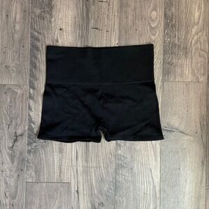 Colsie Black Seamless Ribbed Lounge Shorts High Rise Small RN1180372